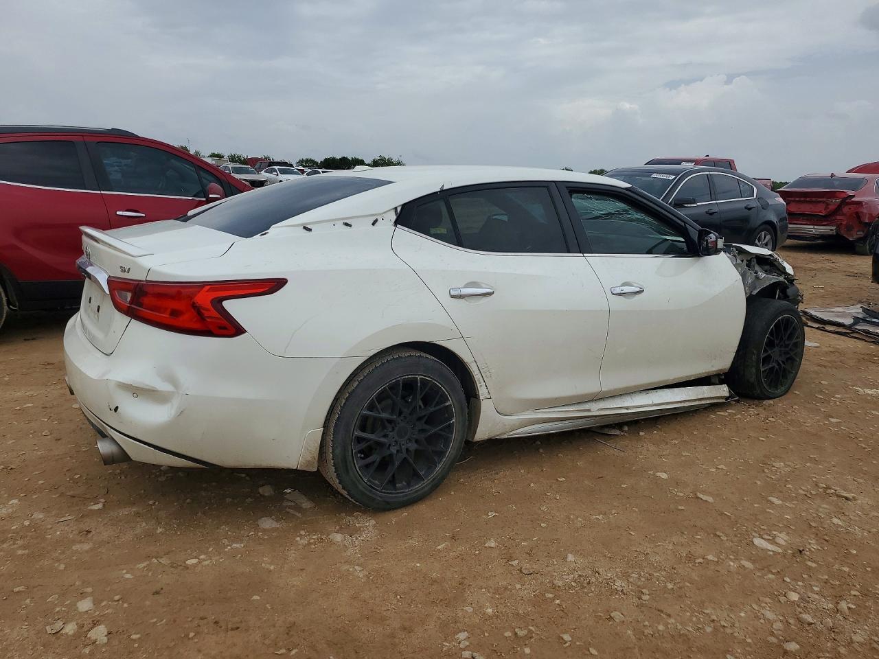 2017 NISSAN MAXIMA