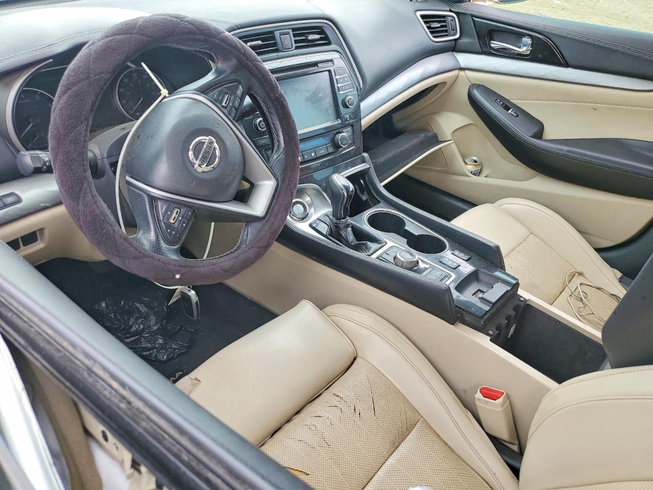 2017 NISSAN MAXIMA