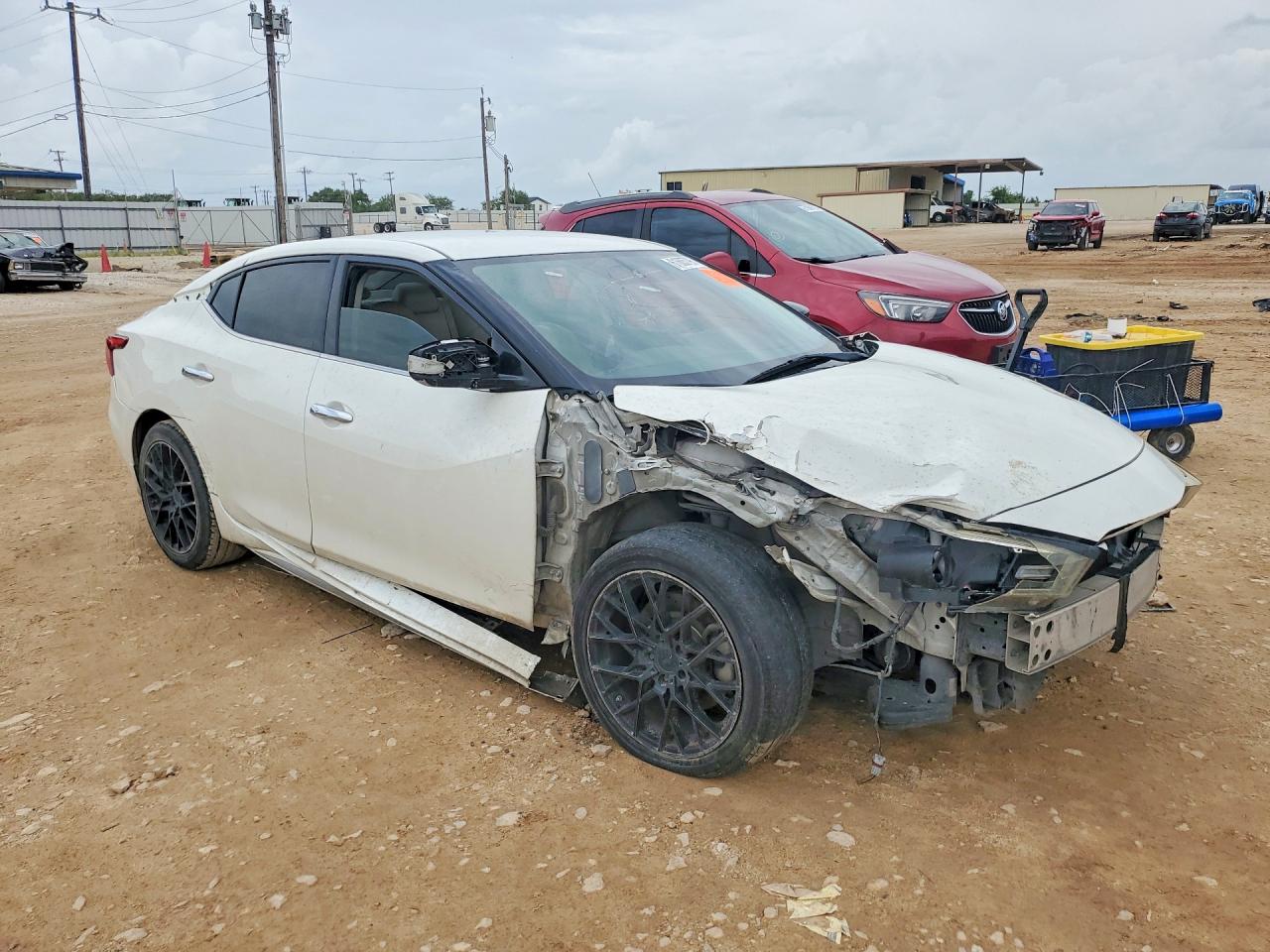 2017 NISSAN MAXIMA
