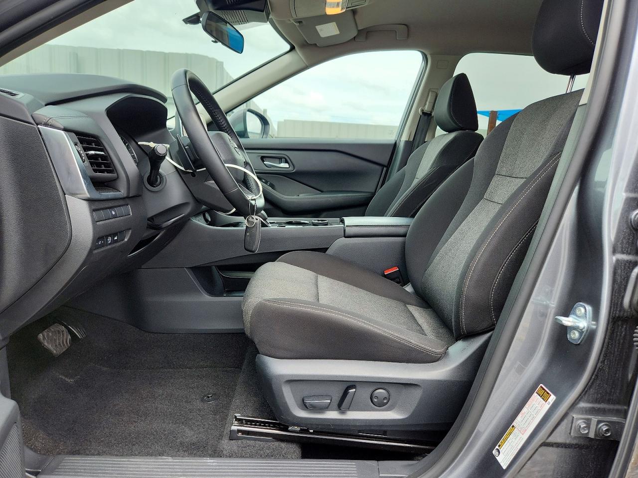 2025 NISSAN ROGUE