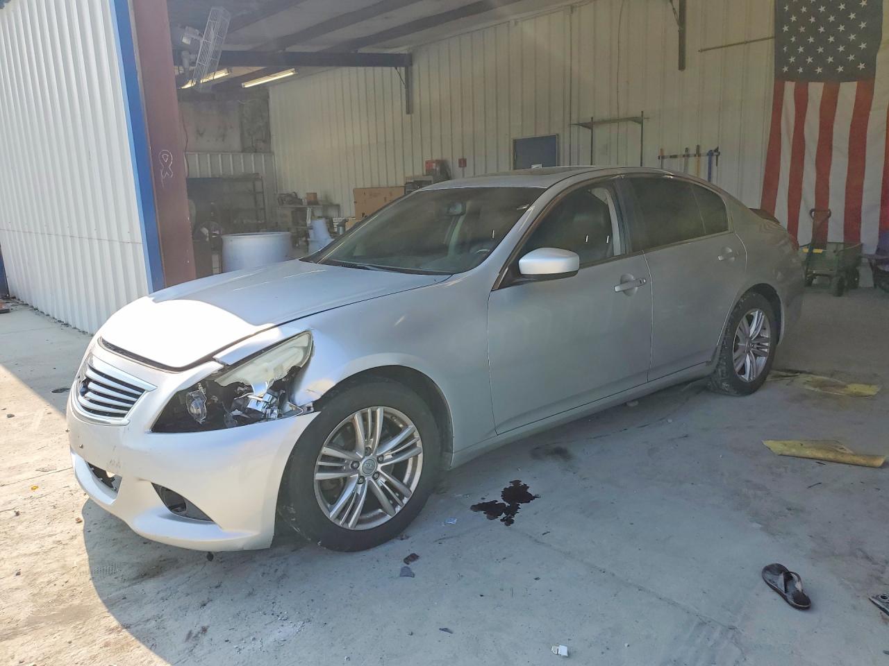 2013 INFINITI G37