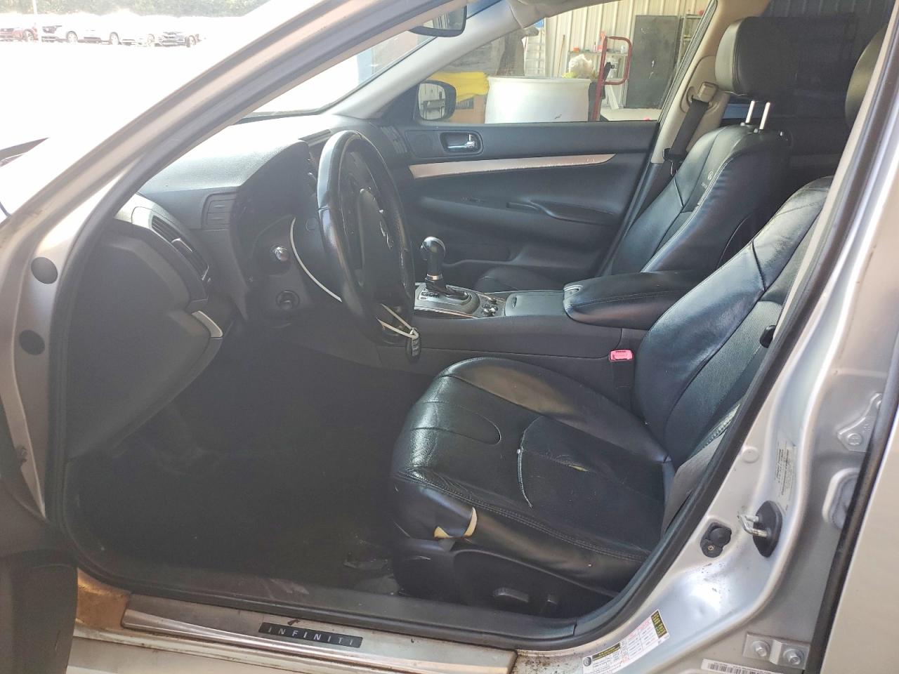 2013 INFINITI G37
