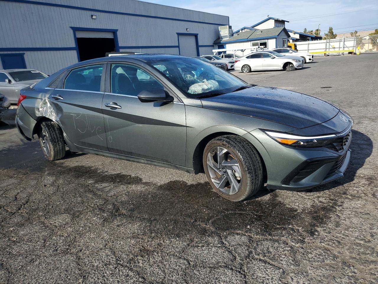 2025 HYUNDAI ELANTRA