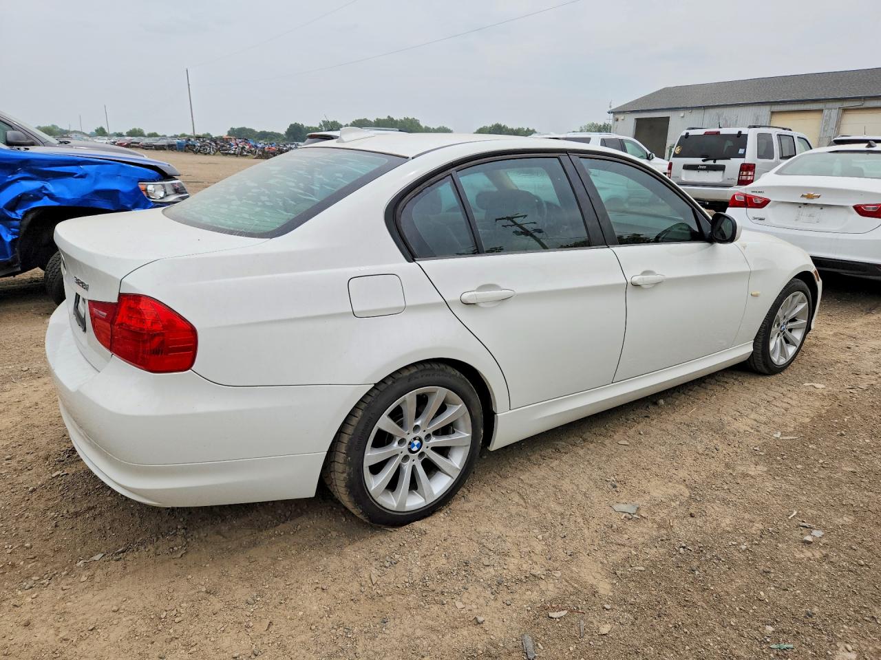 2011 BMW 3 SERIES