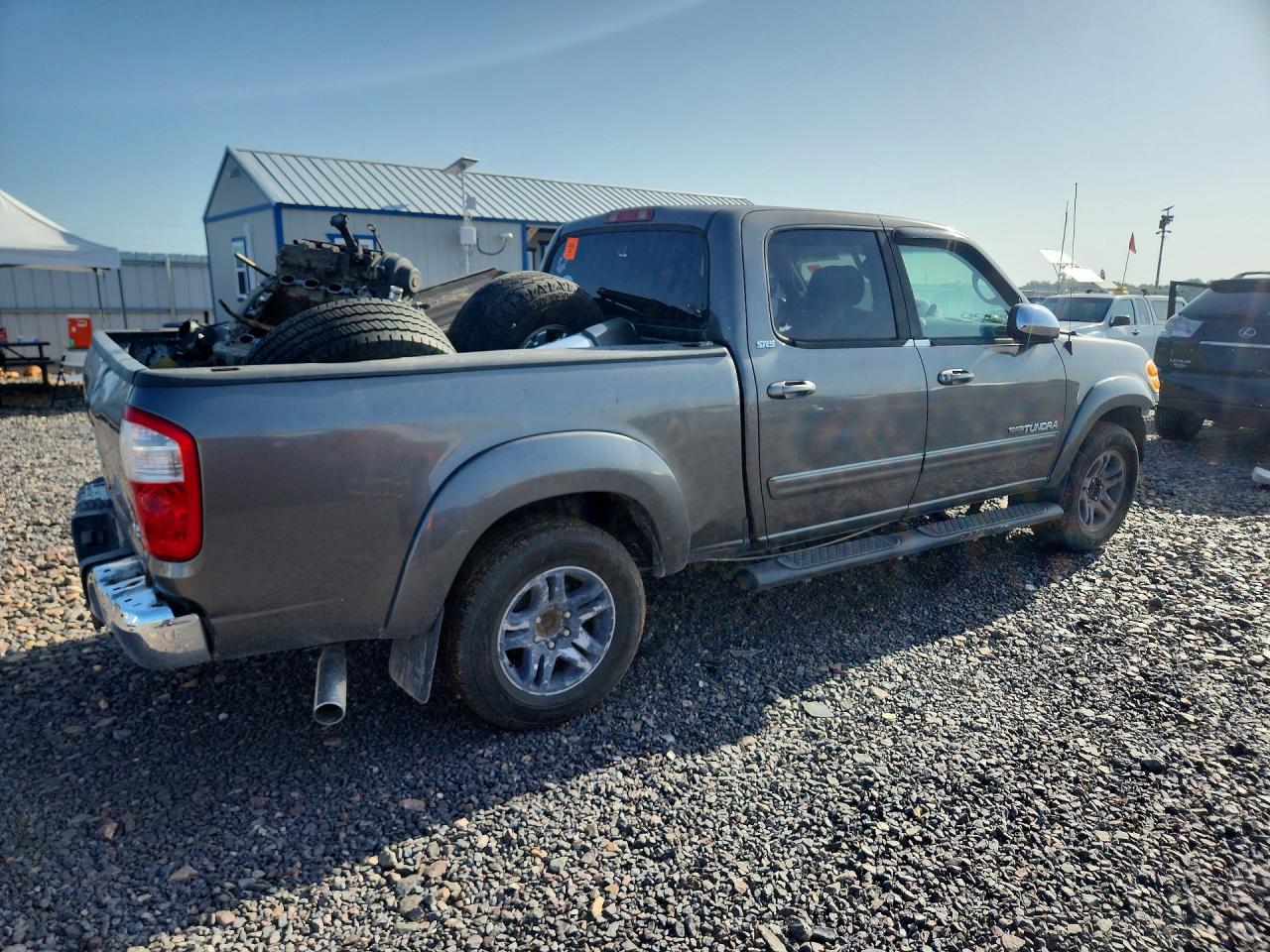 2004 TOYOTA TUNDRA