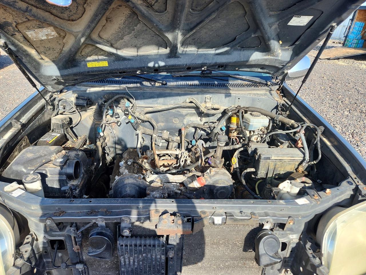 2004 TOYOTA TUNDRA