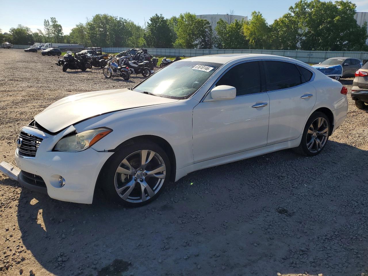 2011 INFINITI M37