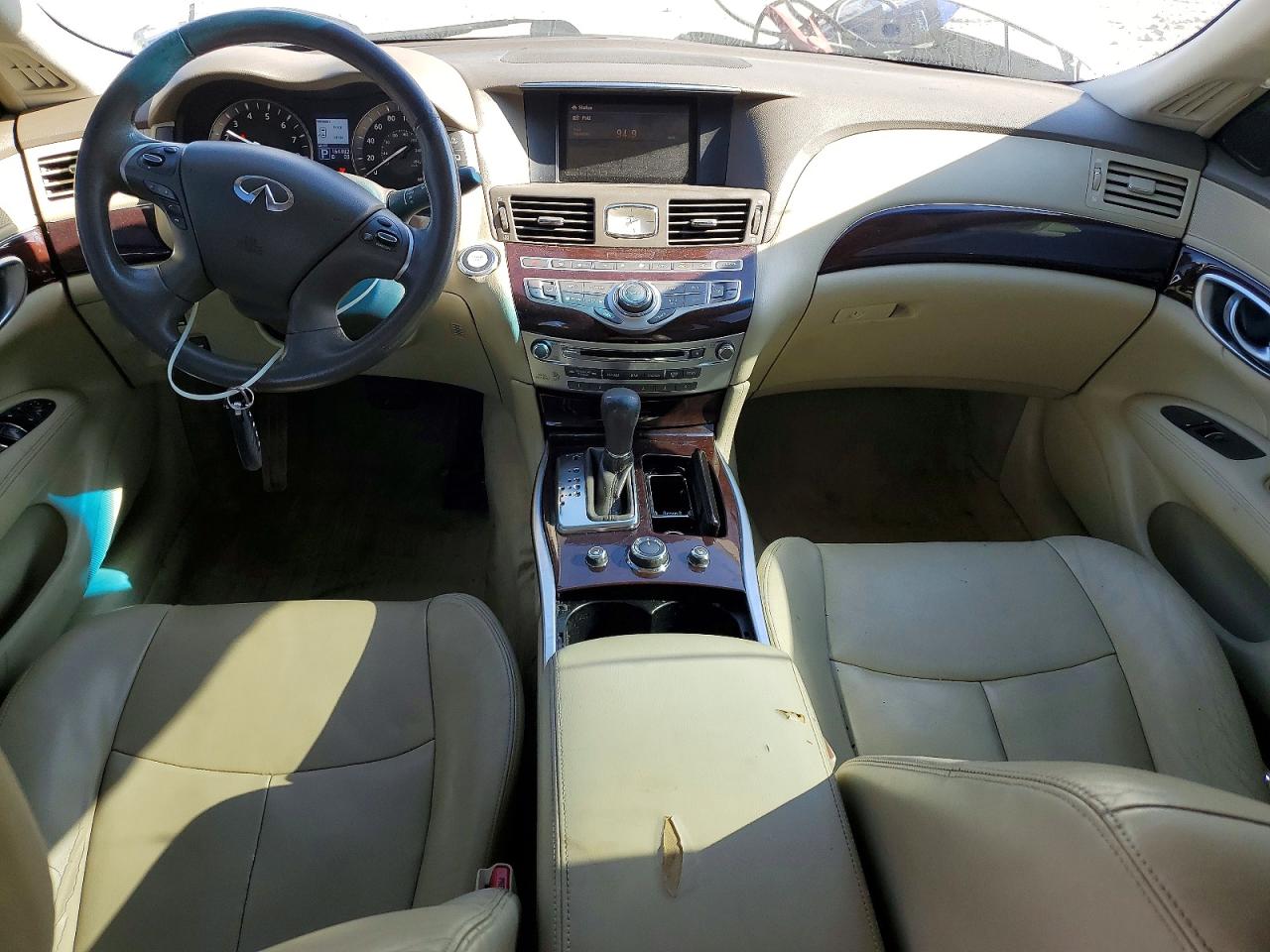 2011 INFINITI M37