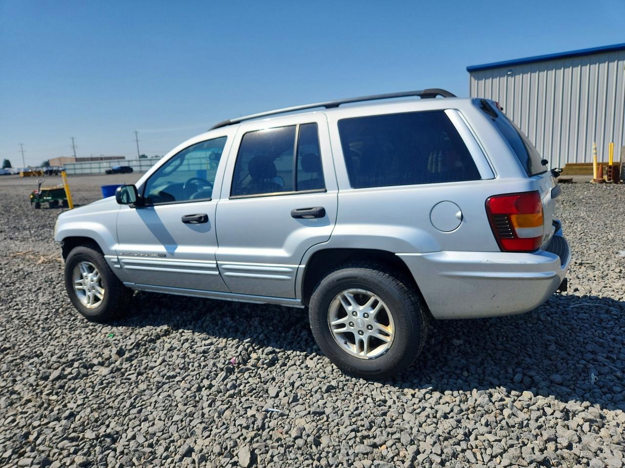 2002 JEEP CHEROKEE