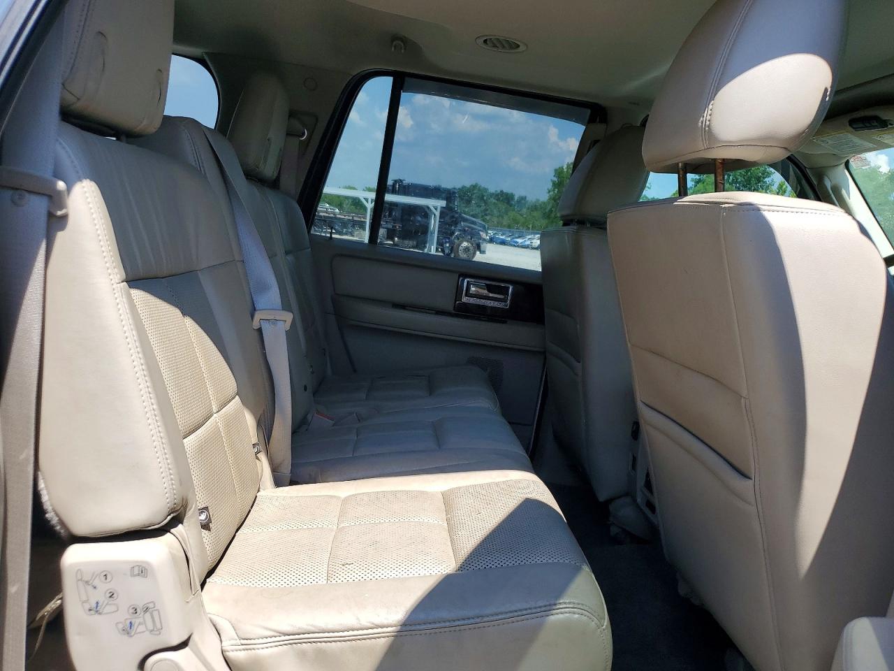 2014 LINCOLN NAVIGATOR