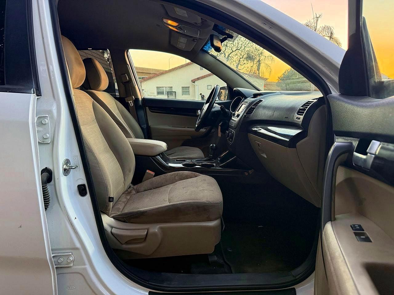 2014 KIA SORENTO