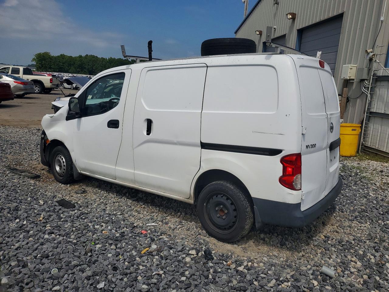 2017 NISSAN NV