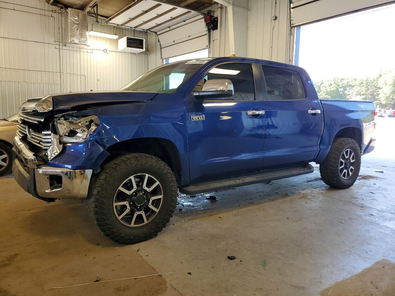 2015 TOYOTA TUNDRA