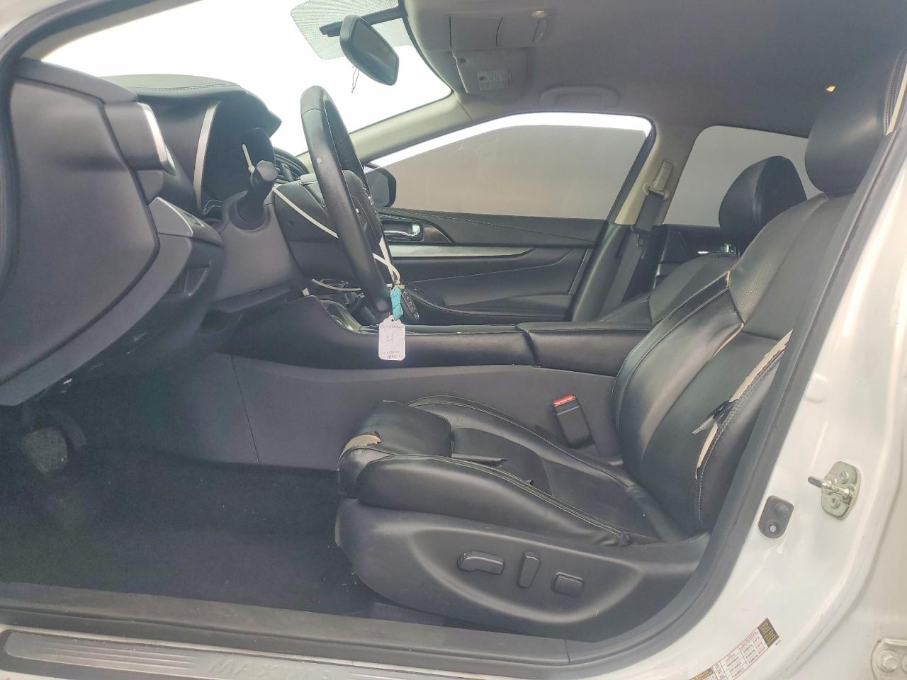 2017 NISSAN MAXIMA
