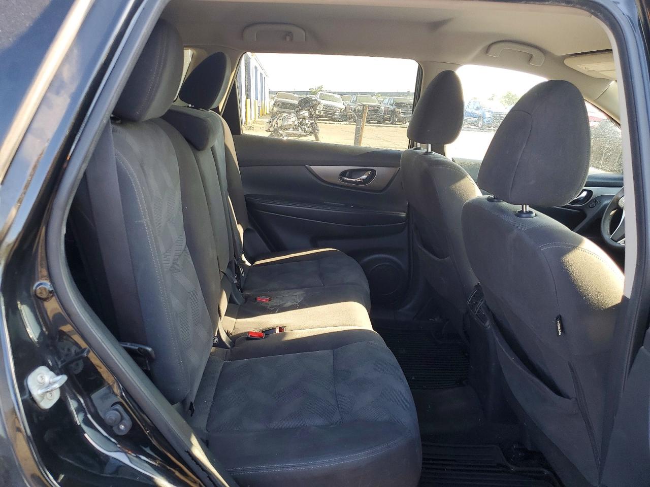 2016 NISSAN ROGUE