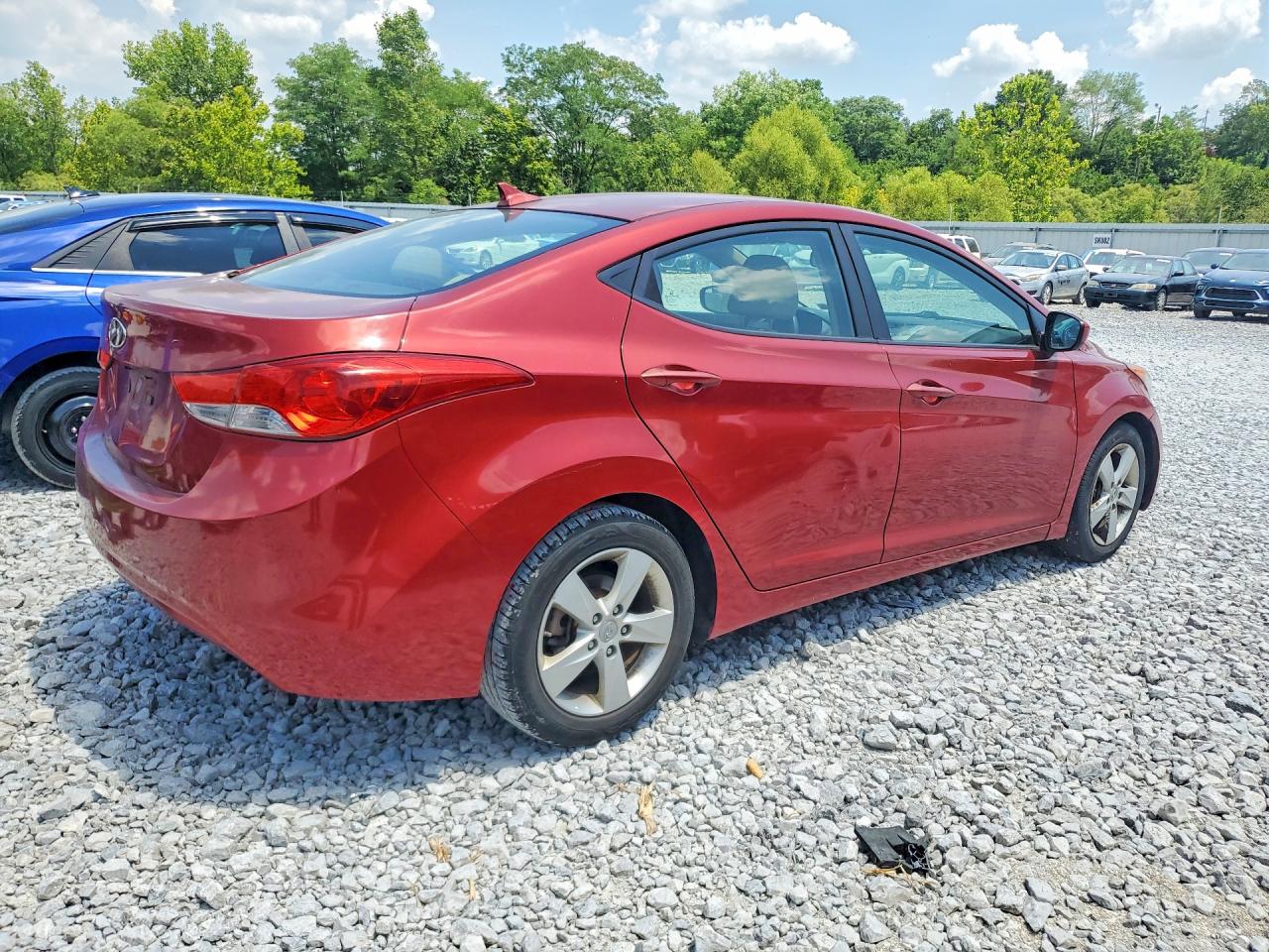 2011 HYUNDAI ELANTRA