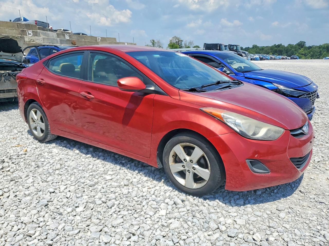 2011 HYUNDAI ELANTRA