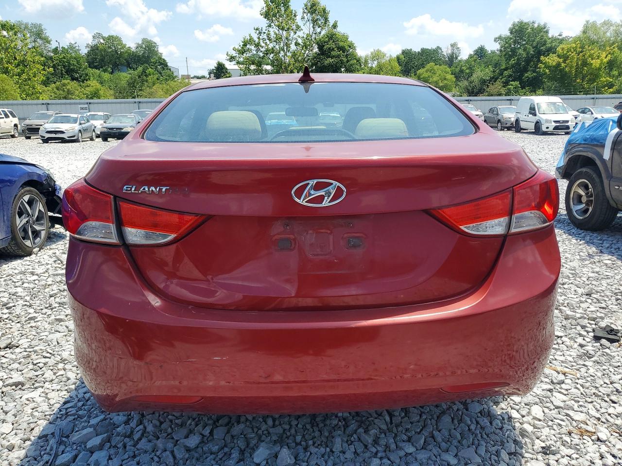 2011 HYUNDAI ELANTRA
