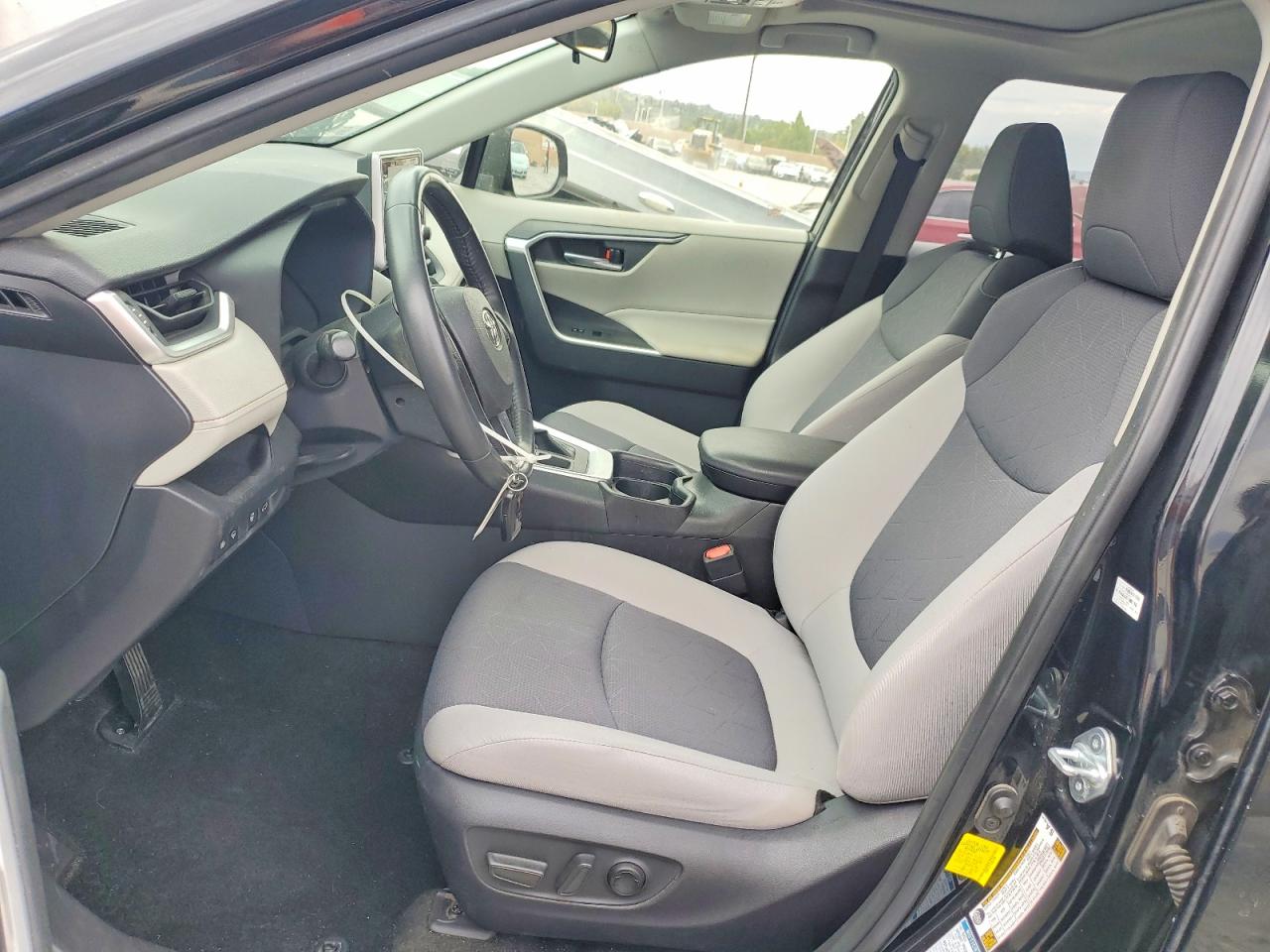 2019 TOYOTA RAV4