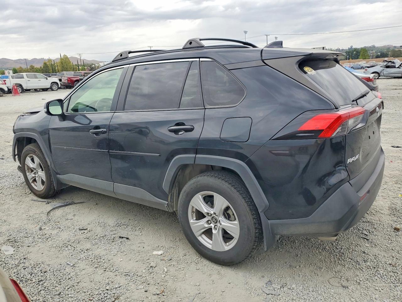 2019 TOYOTA RAV4