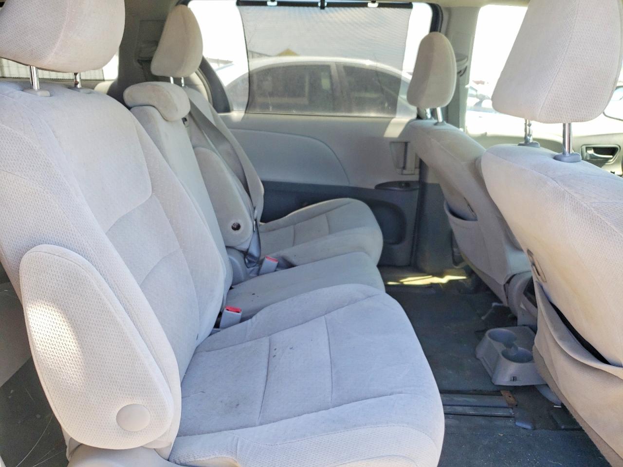 2015 TOYOTA SIENNA