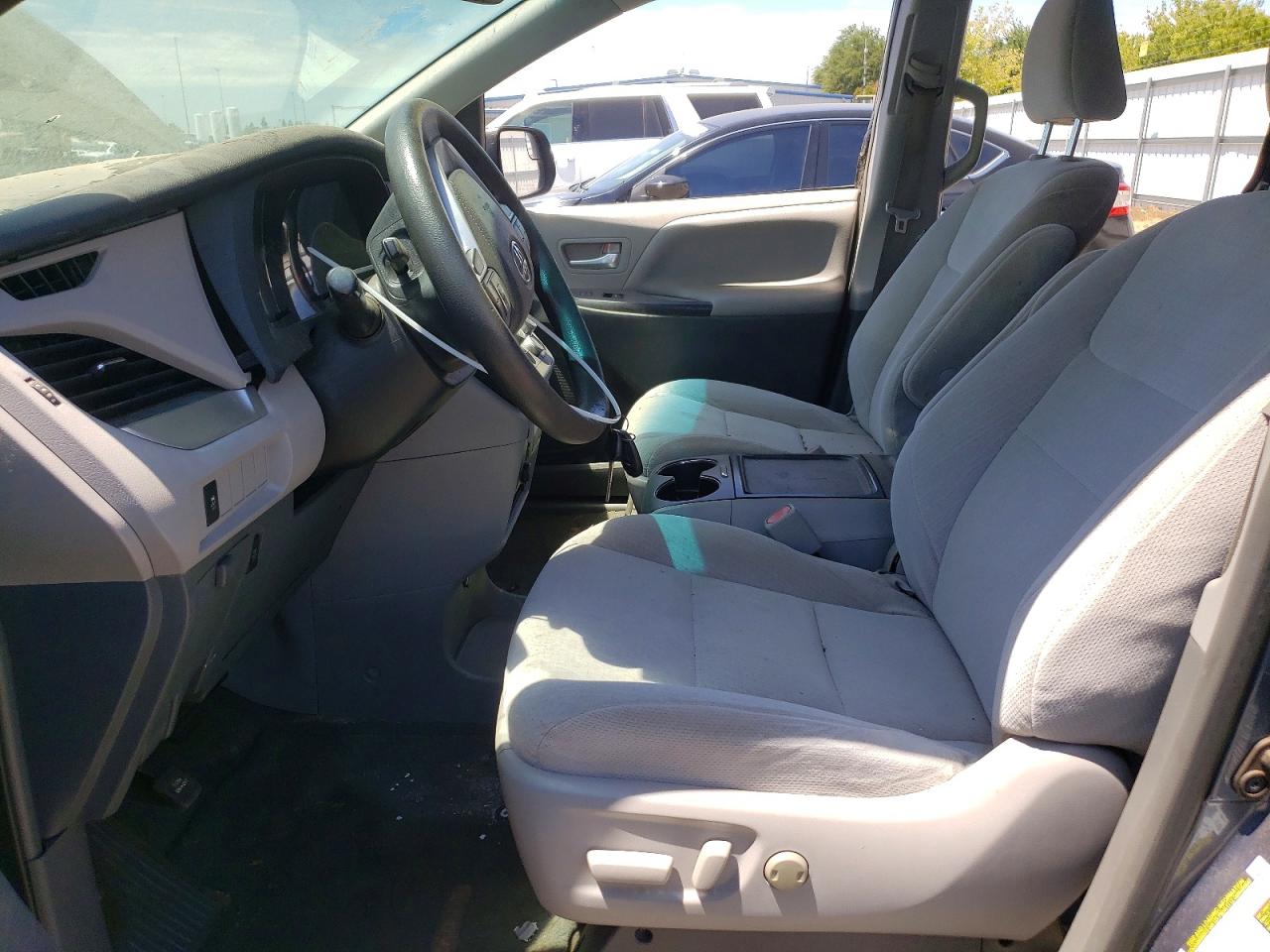 2015 TOYOTA SIENNA