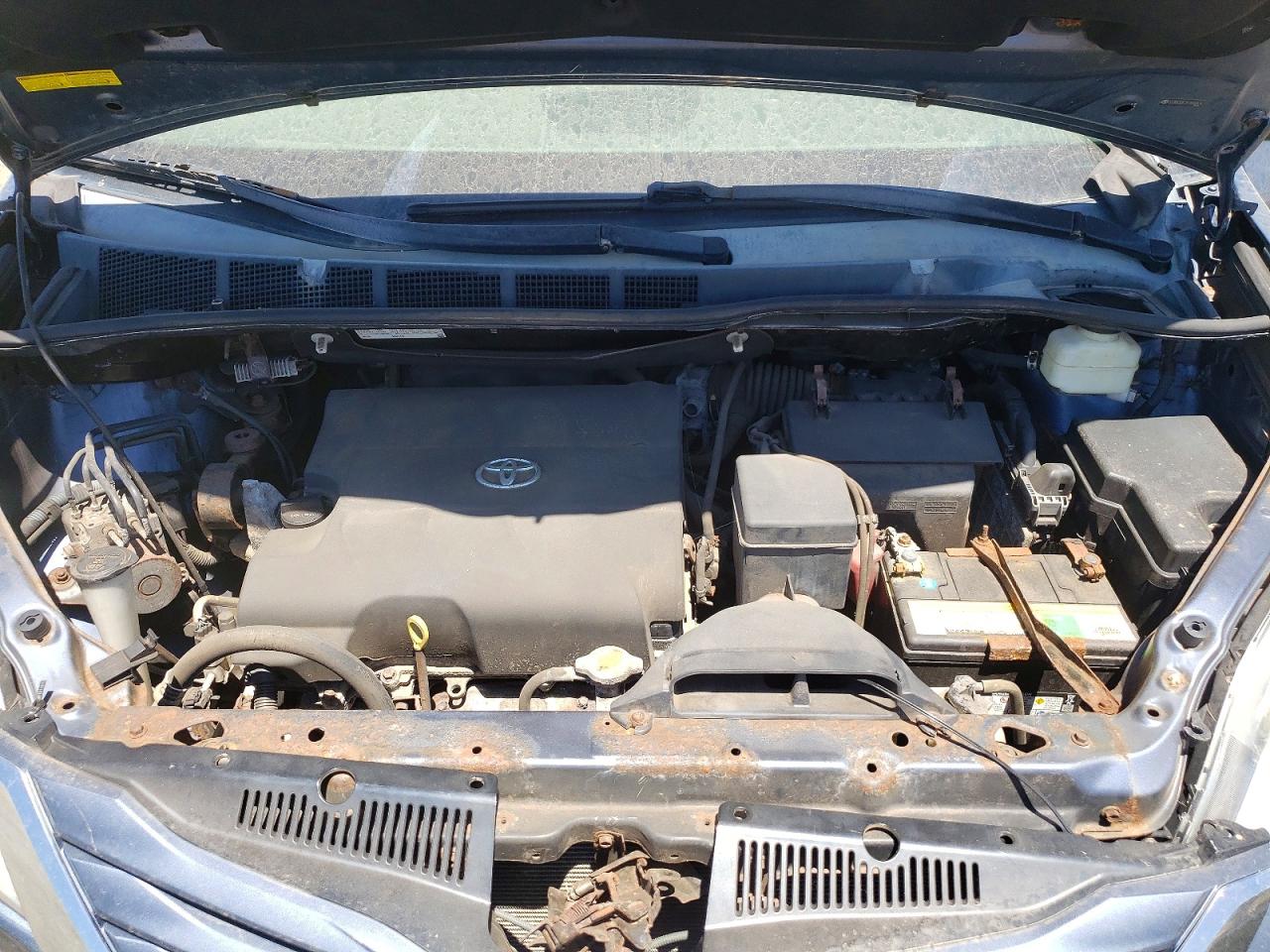 2015 TOYOTA SIENNA