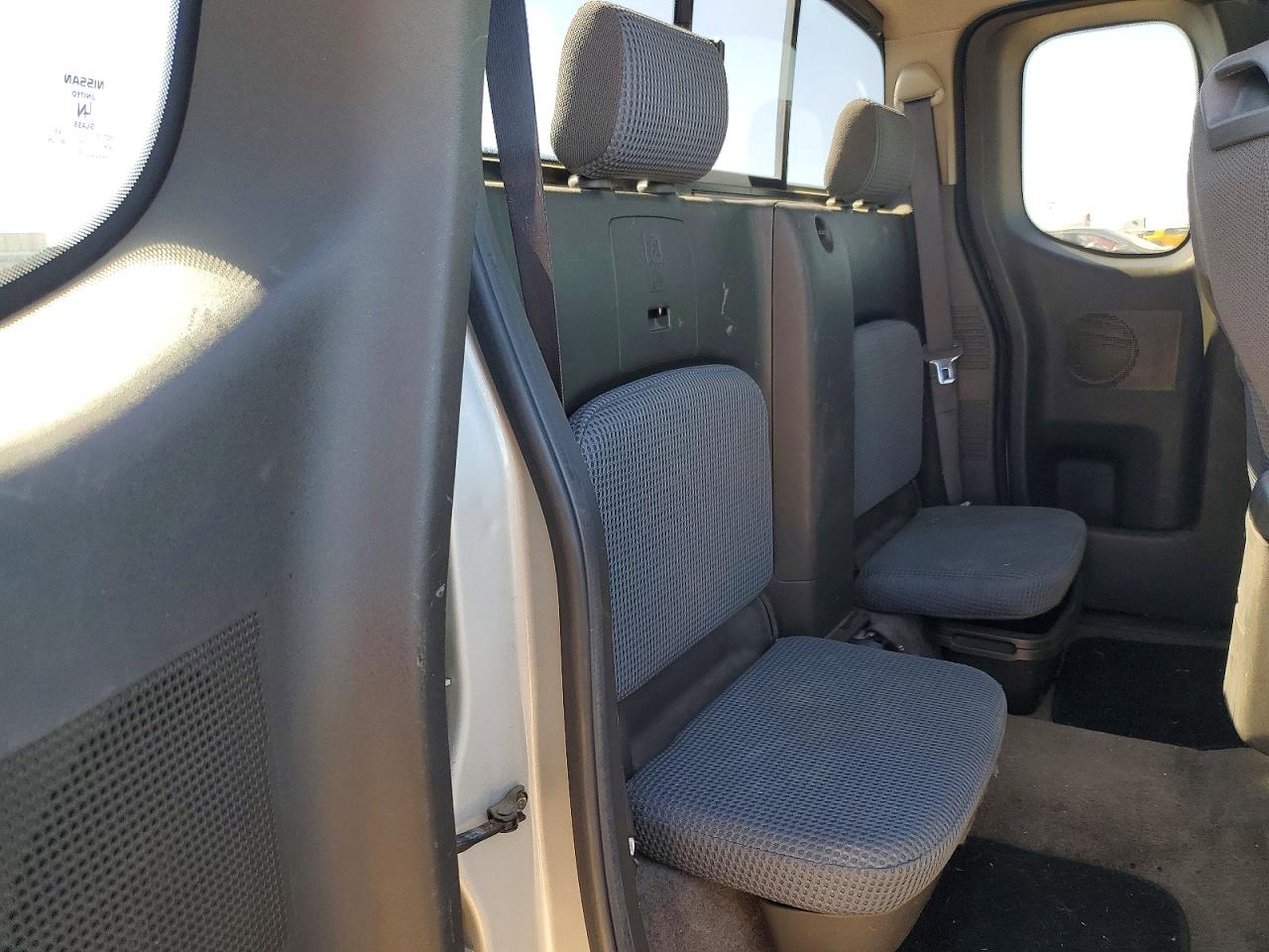 2005 NISSAN FRONTIER