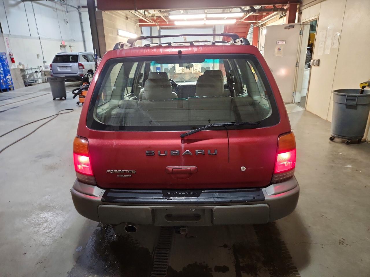 1998 SUBARU FORESTER