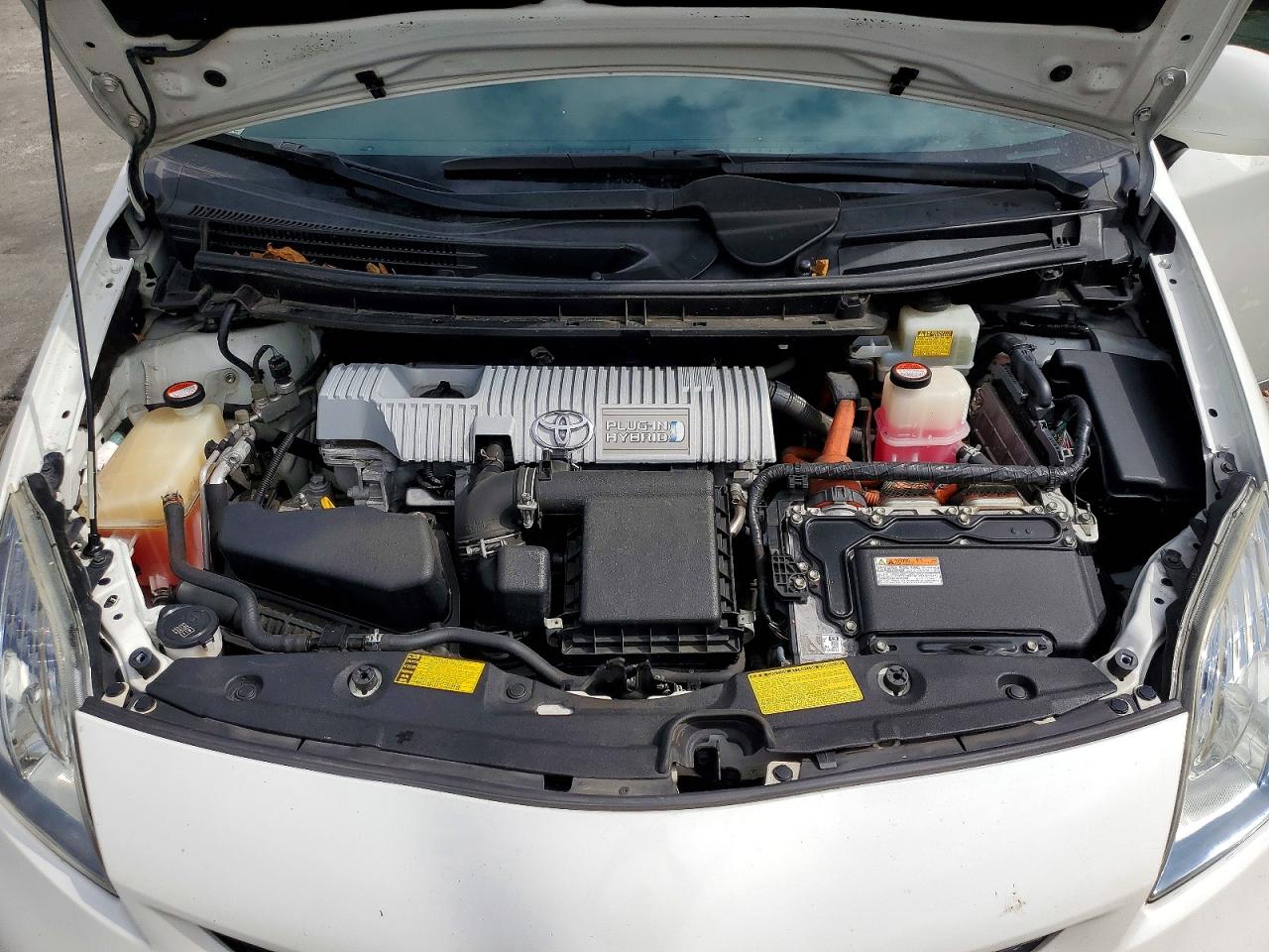 2014 TOYOTA PRIUS