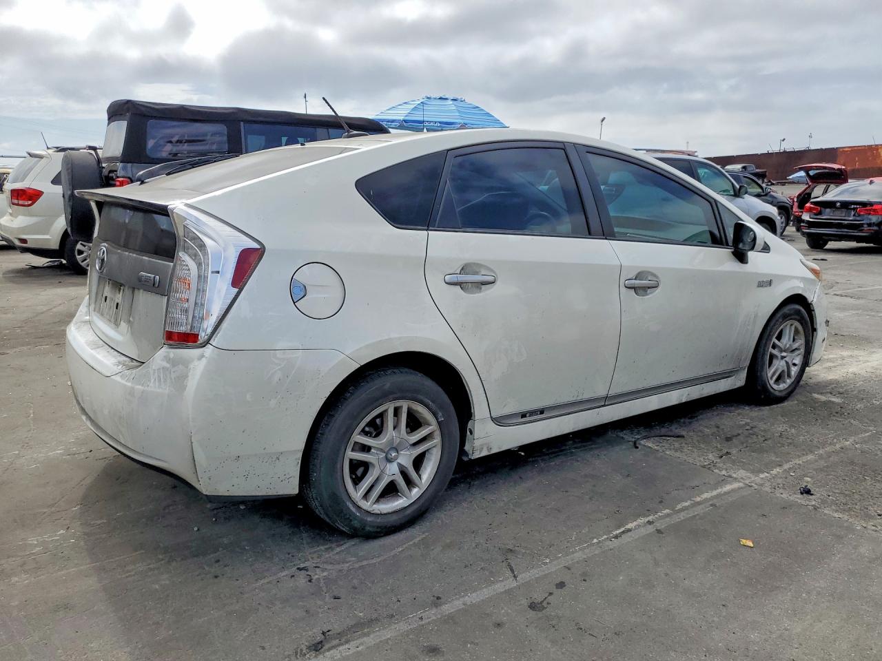 2014 TOYOTA PRIUS