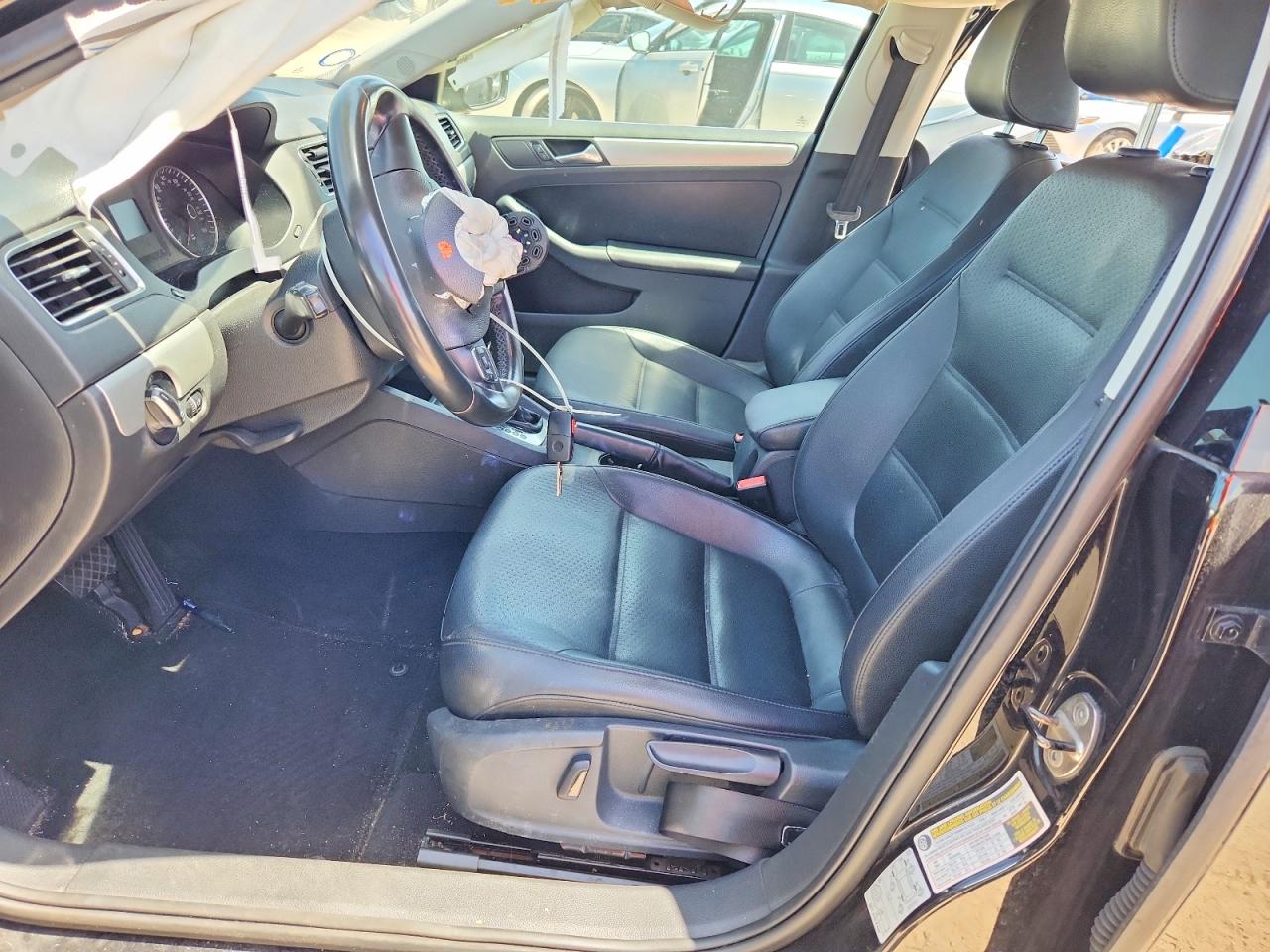 2013 VOLKSWAGEN JETTA