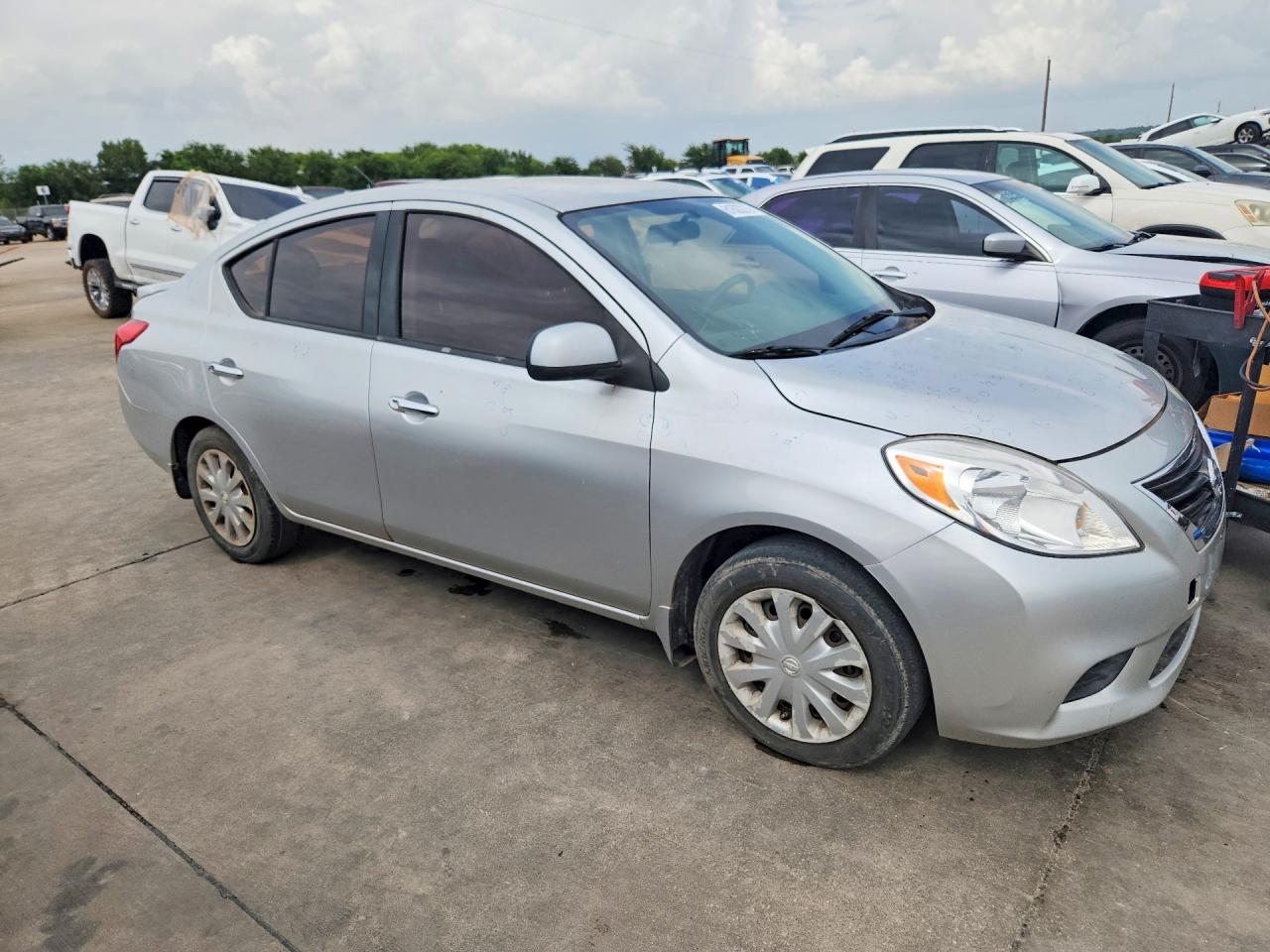 2014 NISSAN VERSA