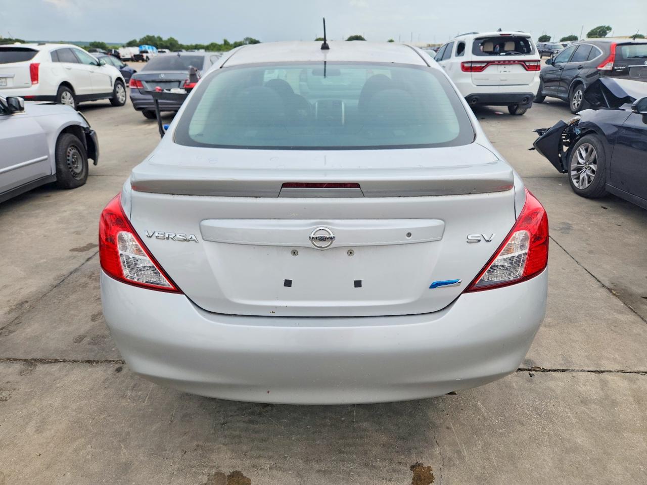 2014 NISSAN VERSA