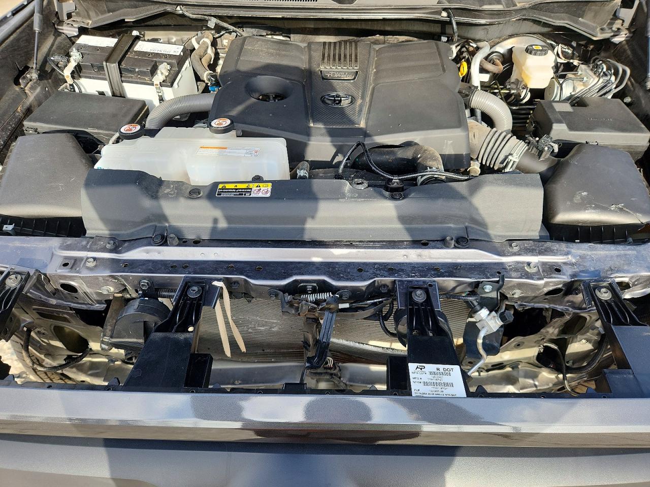 2023 TOYOTA TUNDRA