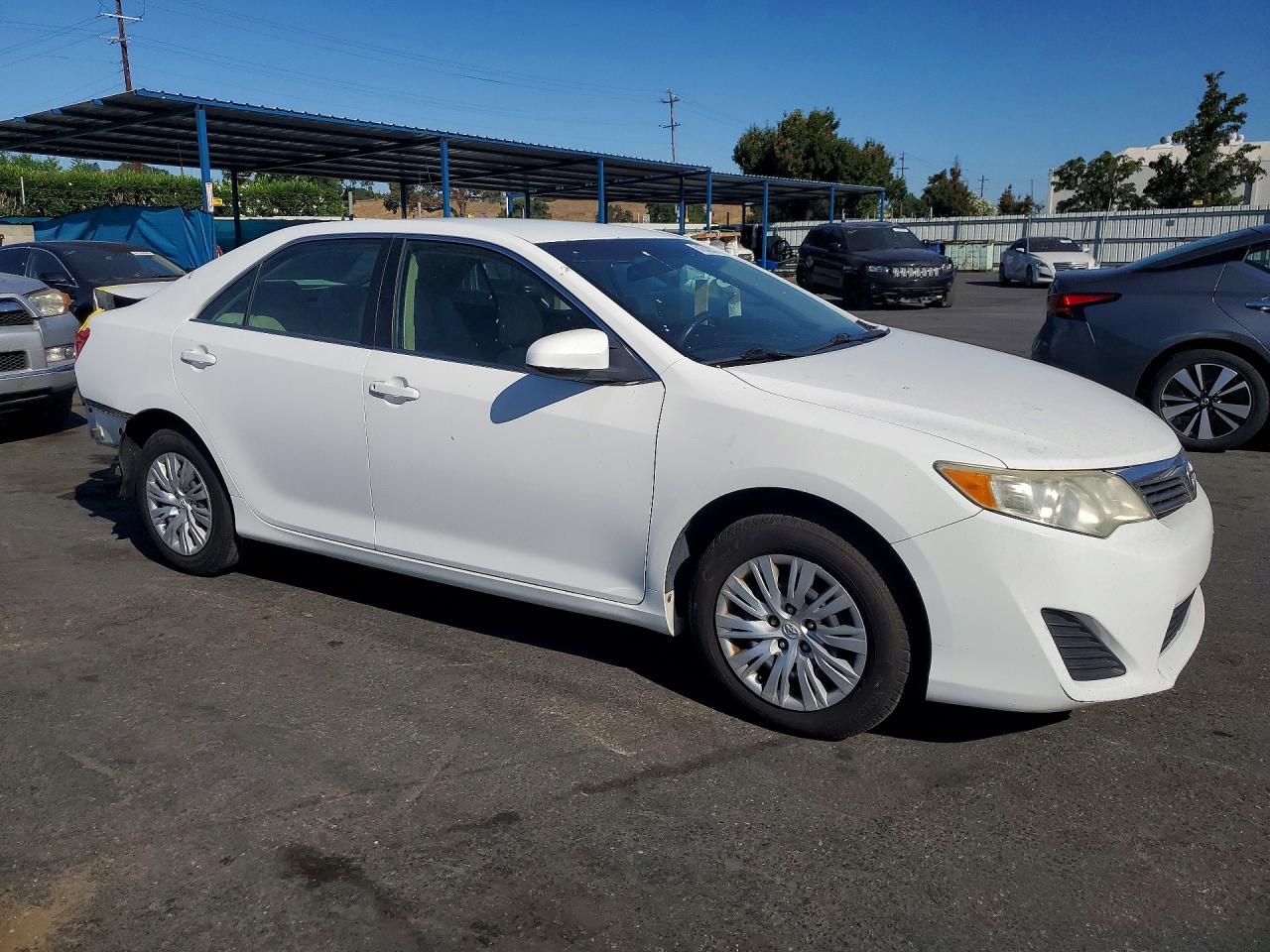 2013 TOYOTA CAMRY