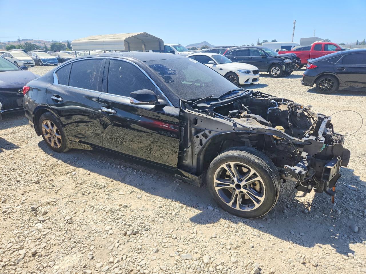 2015 INFINITI Q50
