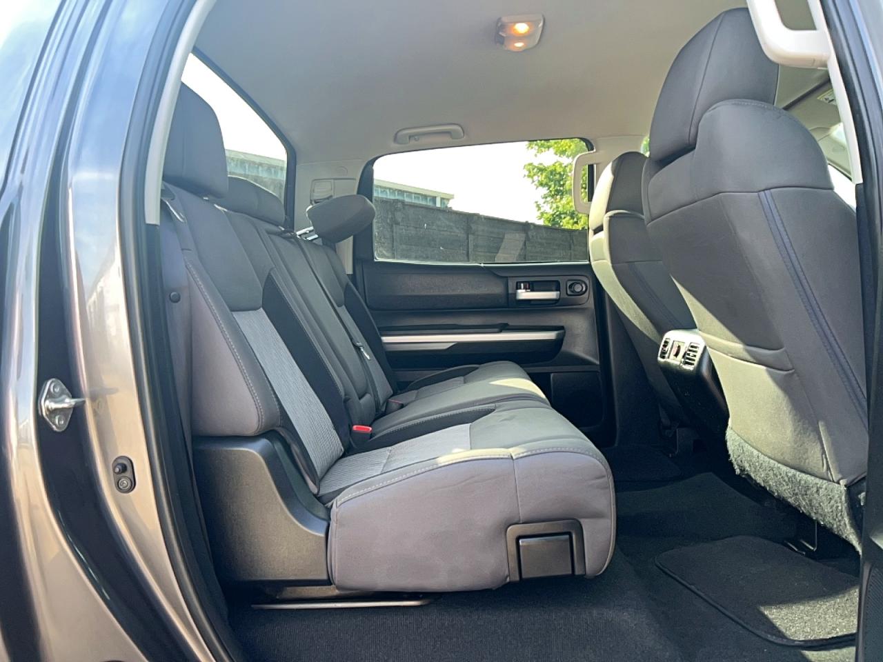 2015 TOYOTA TUNDRA