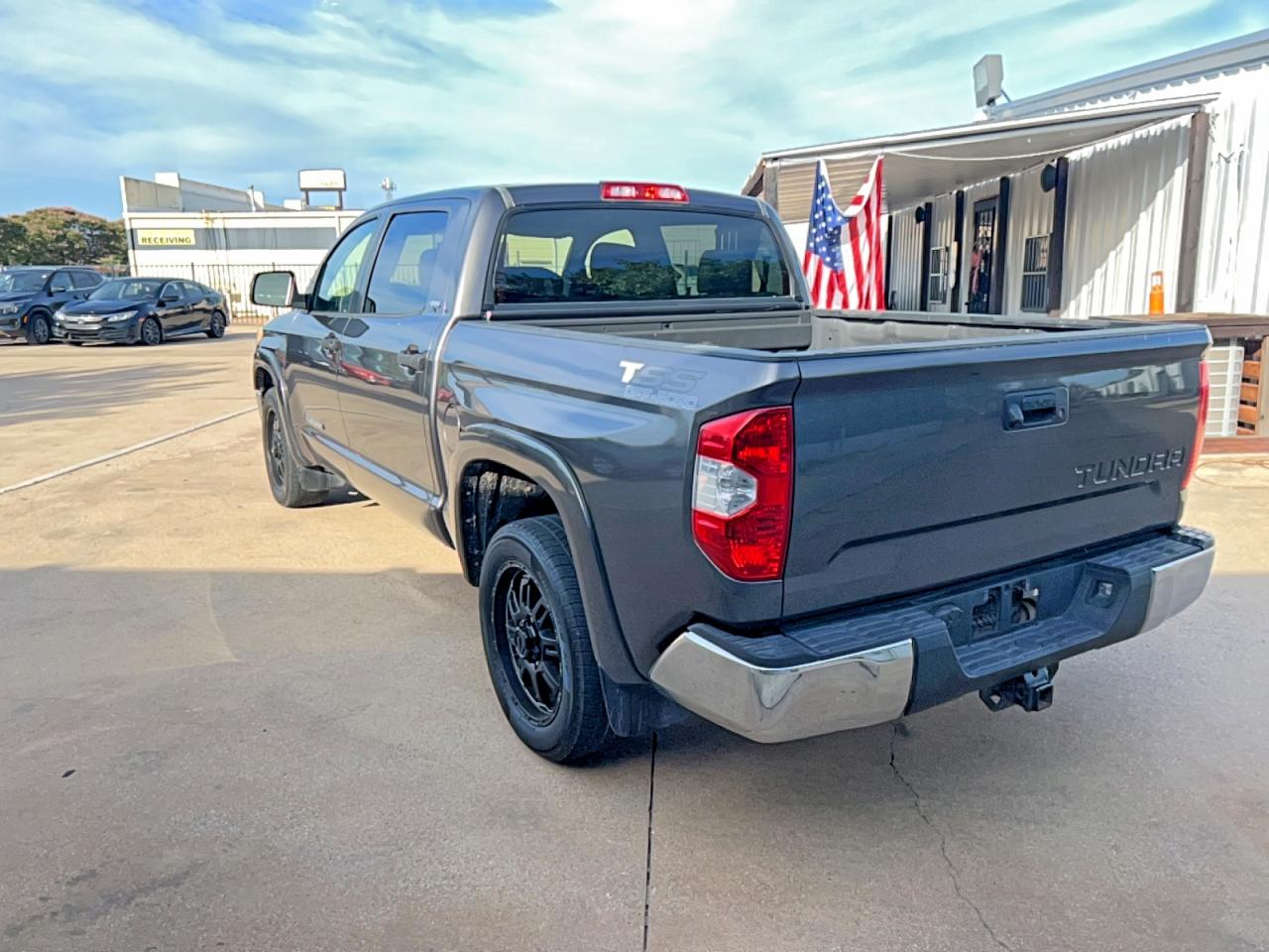 2015 TOYOTA TUNDRA