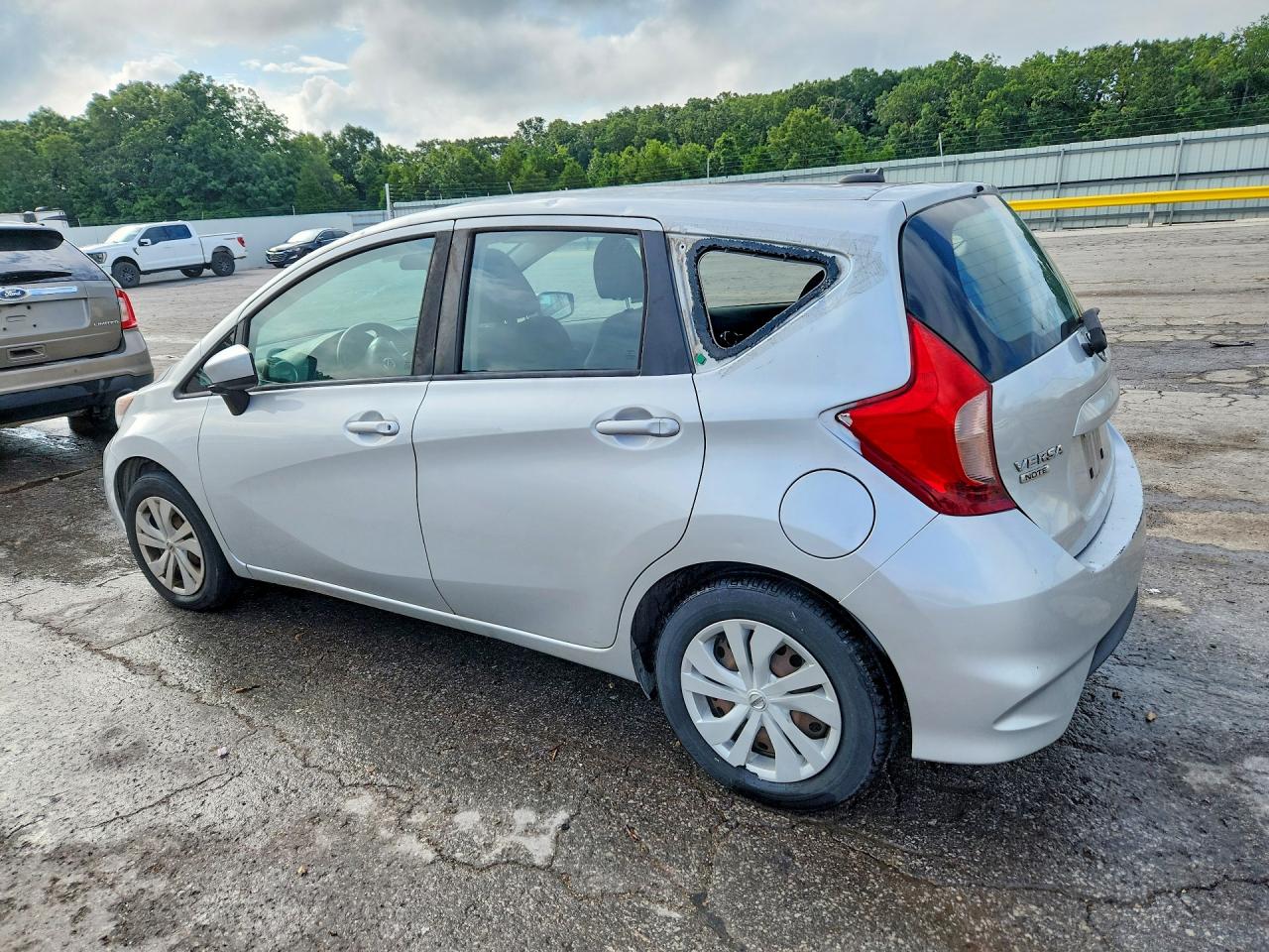 2017 NISSAN VERSA