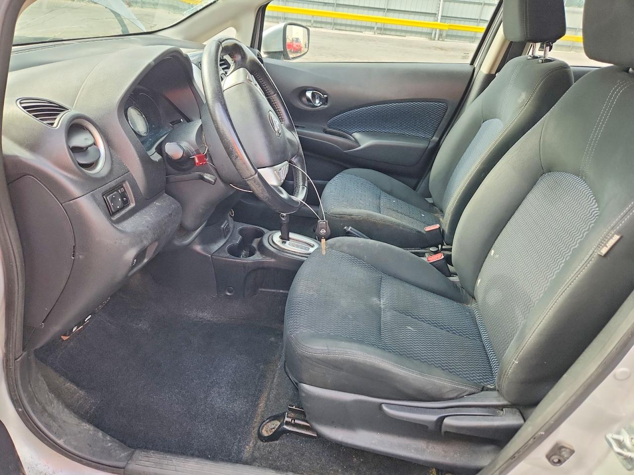 2017 NISSAN VERSA