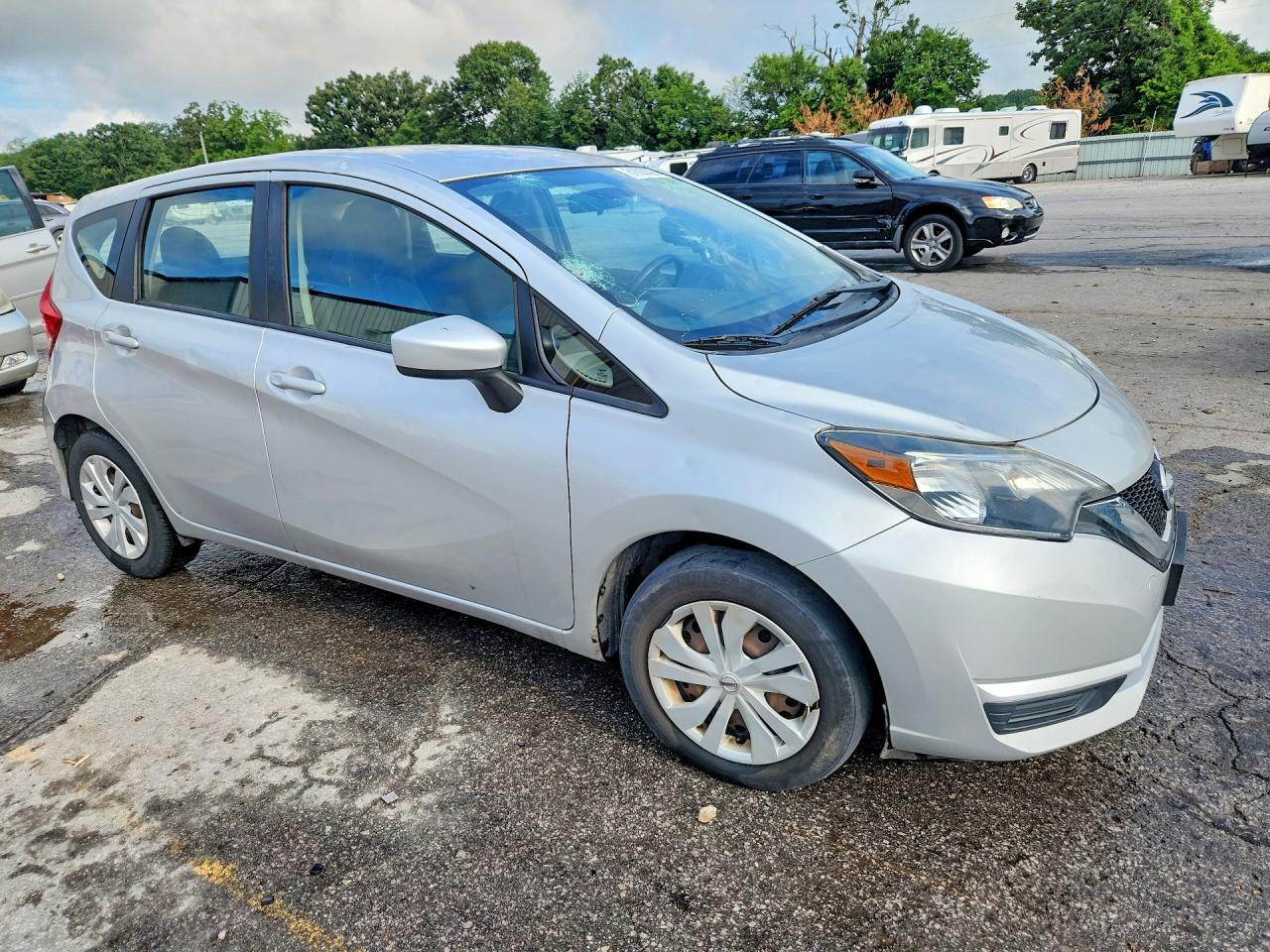 2017 NISSAN VERSA