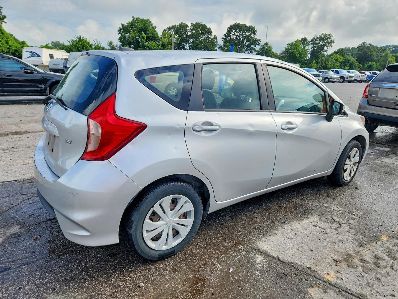 2017 NISSAN VERSA