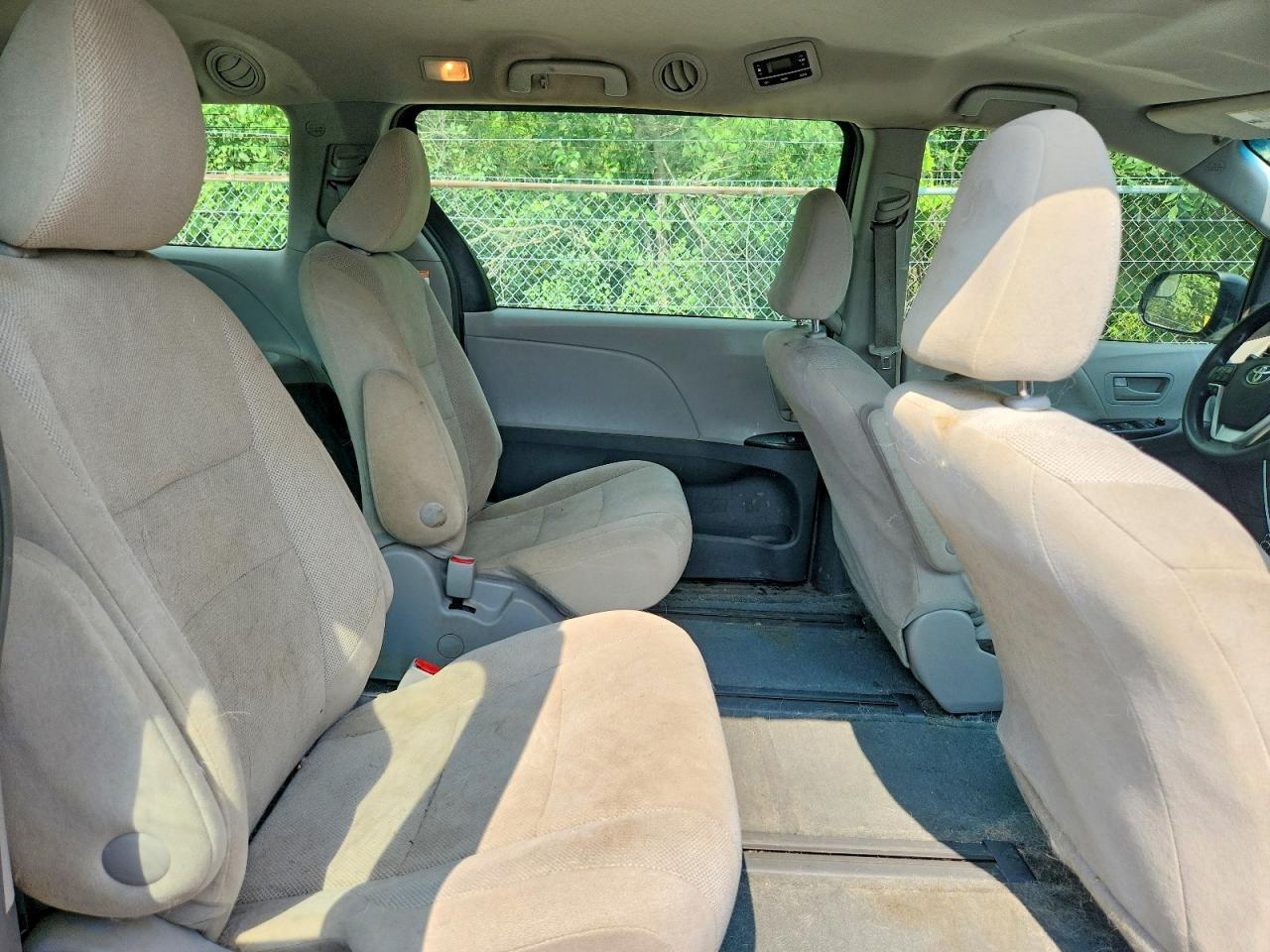 2017 TOYOTA SIENNA