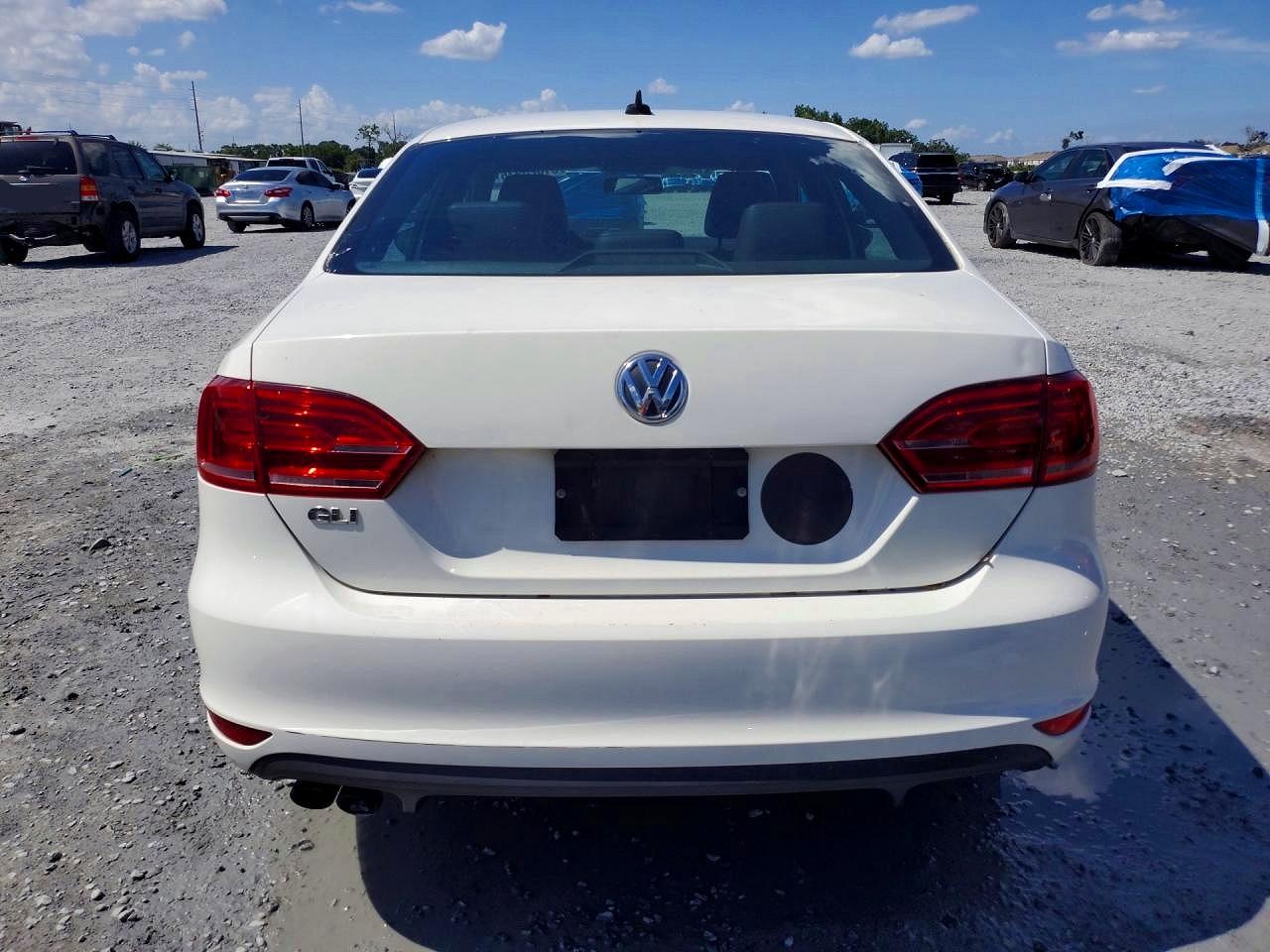 2013 VOLKSWAGEN JETTA