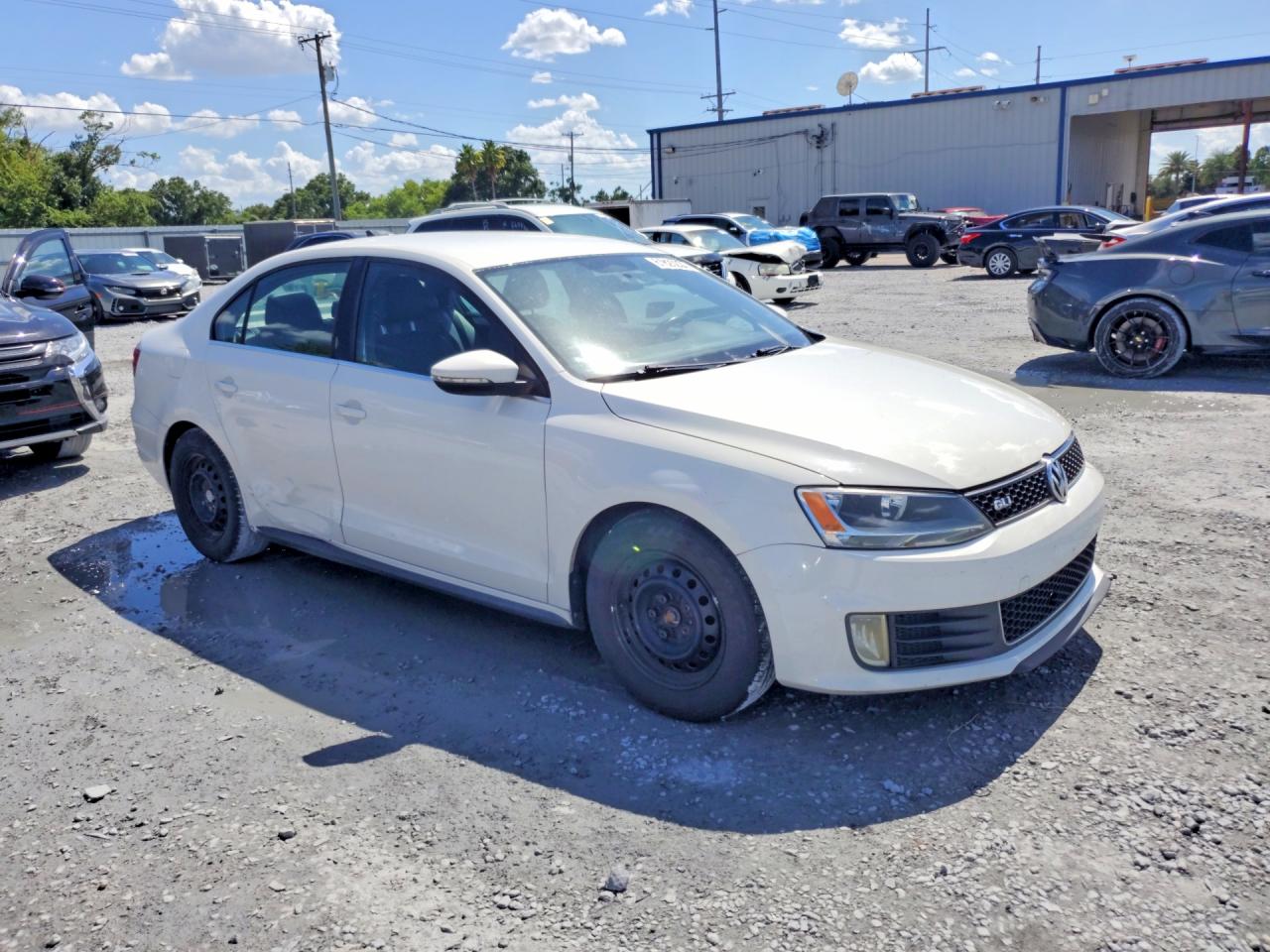 2013 VOLKSWAGEN JETTA