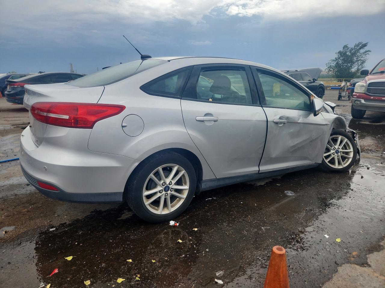 2016 FORD FOCUS