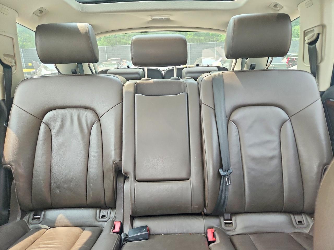 2011 AUDI Q7