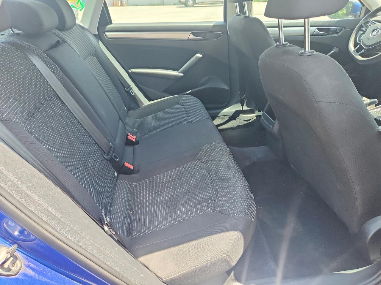 2016 VOLKSWAGEN PASSAT