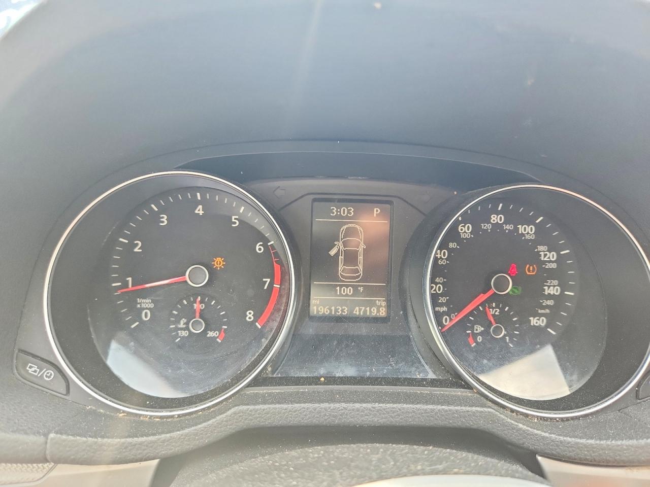 2016 VOLKSWAGEN PASSAT